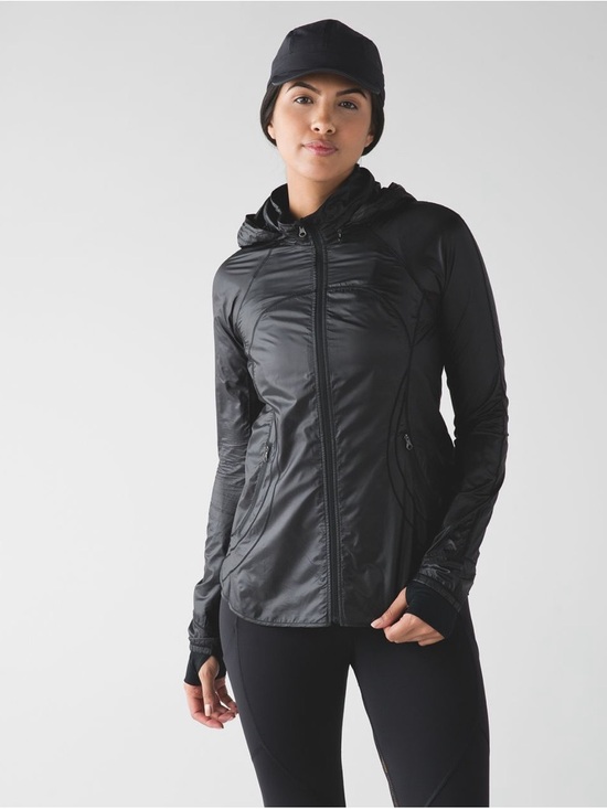 lululemon athletica Jackets & Blazers - Lululemon Goal Crusher Jacket Black Lightweight Run Sz 2/4 EUC